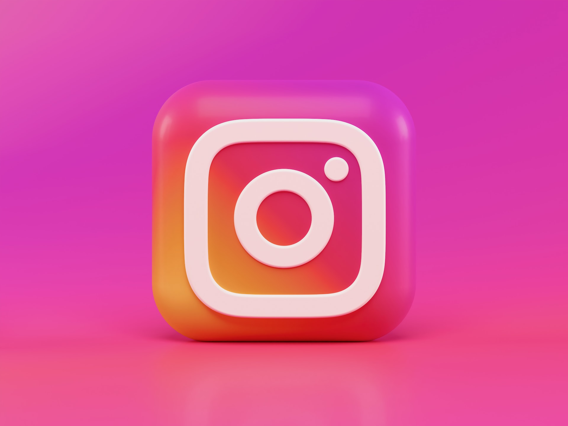 5 Advantages Of Buying Instagram Comments
